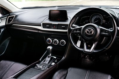 2017 Mazda 3 2.0 C Sports