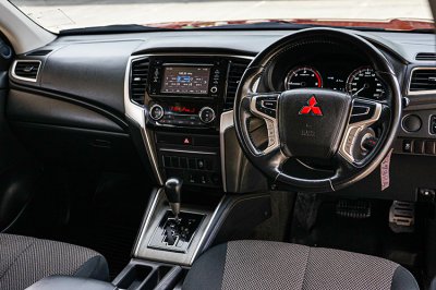 2019 Mitsubishi TRITON 2.4 GLS Plus DOUBLE CAB