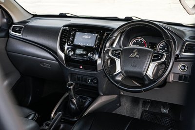 2018 Mitsubishi TRITON 2.4 GLS Plus Ltd Mega Cab