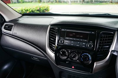 2022 Mitsubishi TRITON 2.5 MEGA CAB GLX