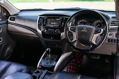 2018 Mitsubishi TRITON 2.4 DOUBLE CAB (ปี 14-19) GLS LTD Plus