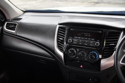 2022 Mitsubishi TRITON 2.5 MEGA CAB GLX