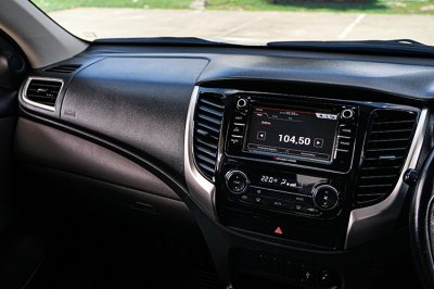 2018 Mitsubishi TRITON 2.4 DOUBLE CAB (ปี 14-19) GLS LTD Plus