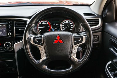 2019 Mitsubishi TRITON 2.4 GLS Plus DOUBLE CAB