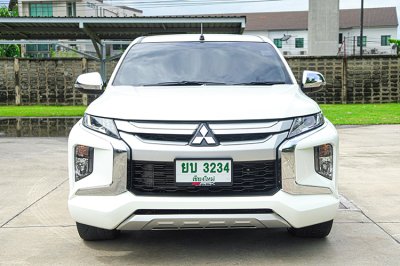 2022 Mitsubishi TRITON 2.5 MEGA CAB GLX