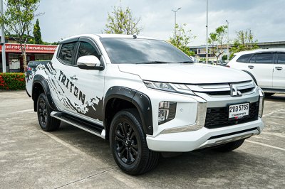 2022 Mitsubishi Triton 2.4 DOUBLE CAB GT Plus