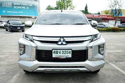 2022 Mitsubishi Triton 2.5 MEGA CAB GLX
