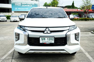 2022 Mitsubishi TRITON 2.5 MEGA CAB GLX