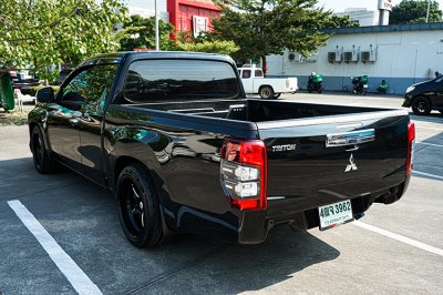 2020 Mitsubishi Triton 2.5 Mega Cab GLX