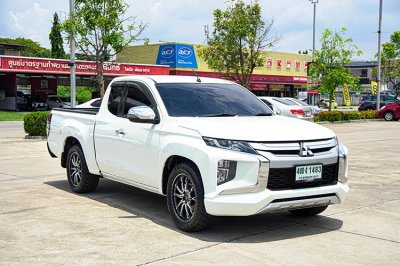 2021 Mitsubishi Triton 2.5 MEGA CAB GLX
