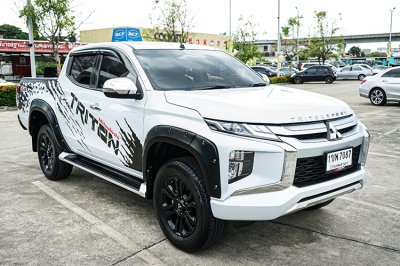 2021 Mitsubishi TRITON 2.4 DOUBLE CAB GLS Plus
