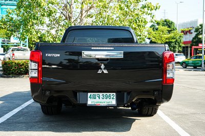 2020 Mitsubishi Triton 2.5 Mega Cab GLX