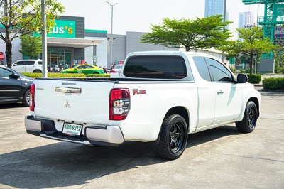 2021 MITSUBISHI TRITON 2.5 GLX MEGA CAB