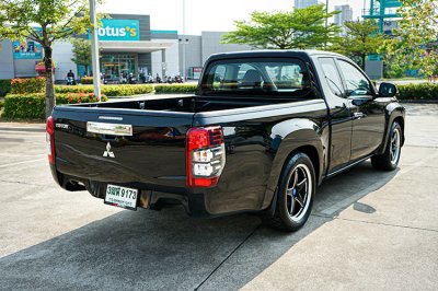 2021 MITSUBISHI TRITON 2.5 GLX MEGA CAB