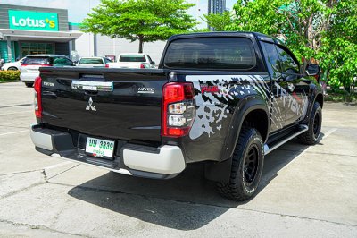 2020 Mitsubishi Triton 2.4 MEGA CAB GT Plus