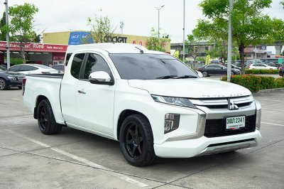 2020 Mitsubishi TRITON 2.5 MEGA CAB GLX
