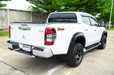 2020 Mitsubishi TRITON 2.4 GLX Plus DOUBLE CAB