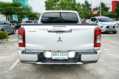 2022 Mitsubishi Triton 2.5 MEGA CAB GLX
