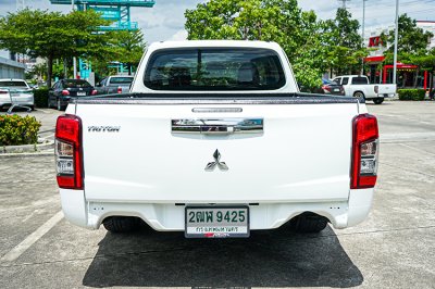 2020 Mitsubishi TRITON 2.5 GLX Mega Cab