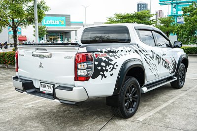 2021 Mitsubishi TRITON 2.4 DOUBLE CAB GLS Plus