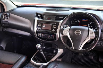 2019 NISSAN NAVARA NP300 2.5 E DOUBLE CAB CALIBRE