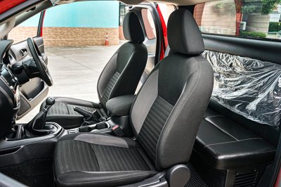 2024 NISSAN NAVARA 2.3 E MT KING CAB CALIBRE