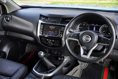 2022 Nissan Navara 2.3 DOUBLE CAB Calibre V