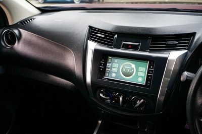 2021 Nissan Navara 2.5 KING CAB SL