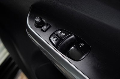2022 Nissan Navara 2.3 KING CAB Calibre V