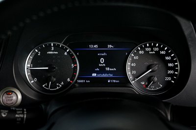 2022 Nissan Navara 2.3 KING CAB Calibre V