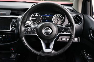 2024 NISSAN NAVARA 2.3 E MT KING CAB CALIBRE
