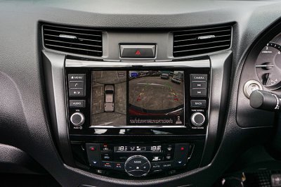 2024 NISSAN NAVARA 2.3 E MT KING CAB CALIBRE