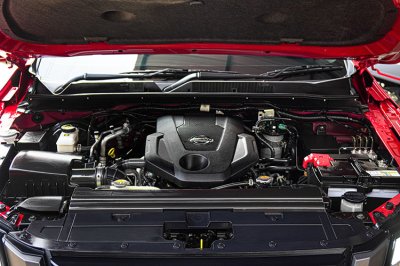 2024 NISSAN NAVARA 2.3 E MT KING CAB CALIBRE