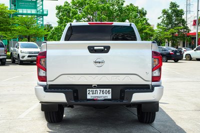 2022 Nissan Navara 2.3 DOUBLE CAB Calibre V