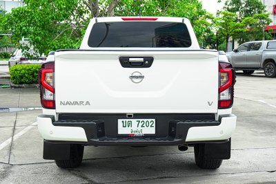 2022 Nissan Navara 2.3 KING CAB Calibre V