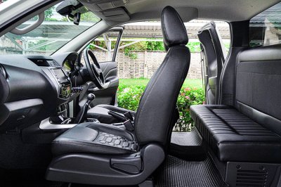 2022 Nissan Navara 2.3 KING CAB Calibre V