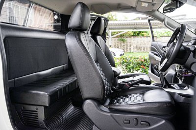 2022 Nissan Navara 2.3 KING CAB Calibre V