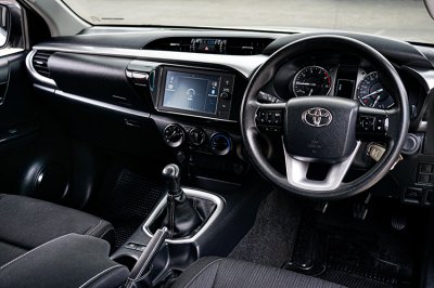 2021 TOYOTA HILUX REVO 2.4 ENTRY PRERUNNER DOUBLE CAB