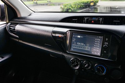 2023 Toyota HILUX REVO 2.4 SMART CAB Z Edition Entry
