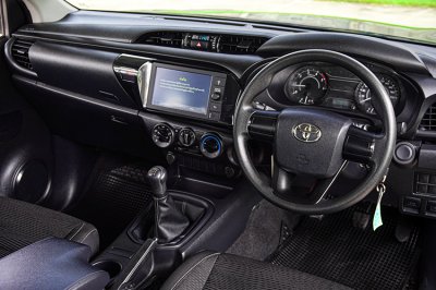 2022 Toyota HILUX REVO 2.4 SMART CAB Z Edition Entry