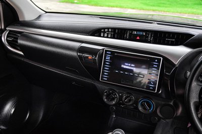 2016 Toyota HILUX REVO 2.4 E Prerunner Double Cab