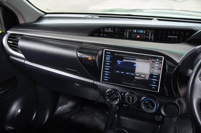 2019 Toyota HILUX REVO 2.4 DOUBLE CAB E Prerunner