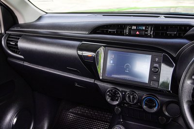 2022 Toyota HILUX REVO 2.4 SMART CAB Z Edition Entry
