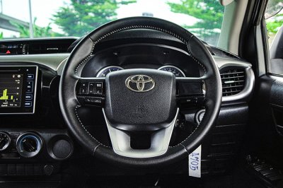 2019 Toyota HILUX REVO 2.4 DOUBLE CAB E Plus Prerunner