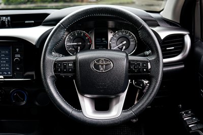 2022 TOYOTA HILUX REVO 2.4 MID Z EDITION DOUBLE CAB