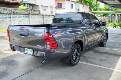 2023 Toyota Hilux Revo 2.4 SMARTCAB Z Edition Entry