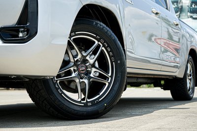 2022 TOYOTA HILUX REVO 2.4 MID Z EDITION DOUBLE CAB