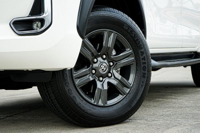 2021 TOYOTA HILUX REVO 2.4 ENTRY PRERUNNER DOUBLE CAB