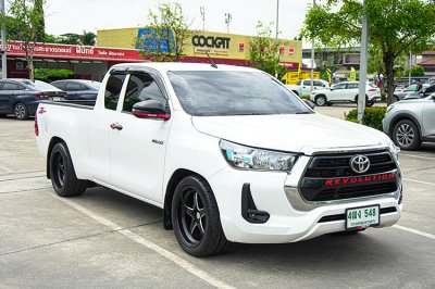 2023 Toyota Hilux Revo Z Edition Entry