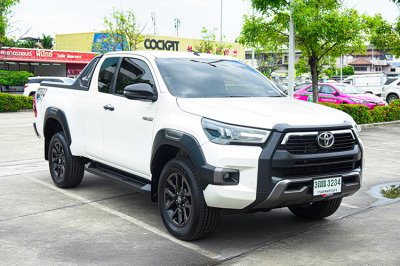 2021 Toyota Hilux Revo 2.4 SMARTCAB Prerunner Rocco Pickup